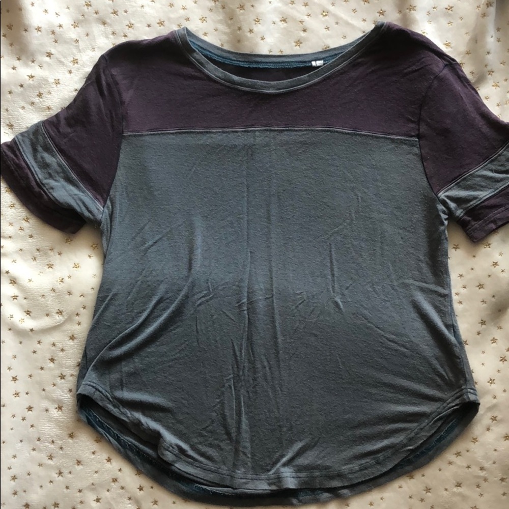 Blue PacSun tee